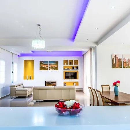 Limni Villa *