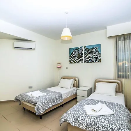 Limni Villa Mavroli