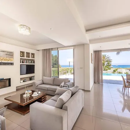 Limni Villa